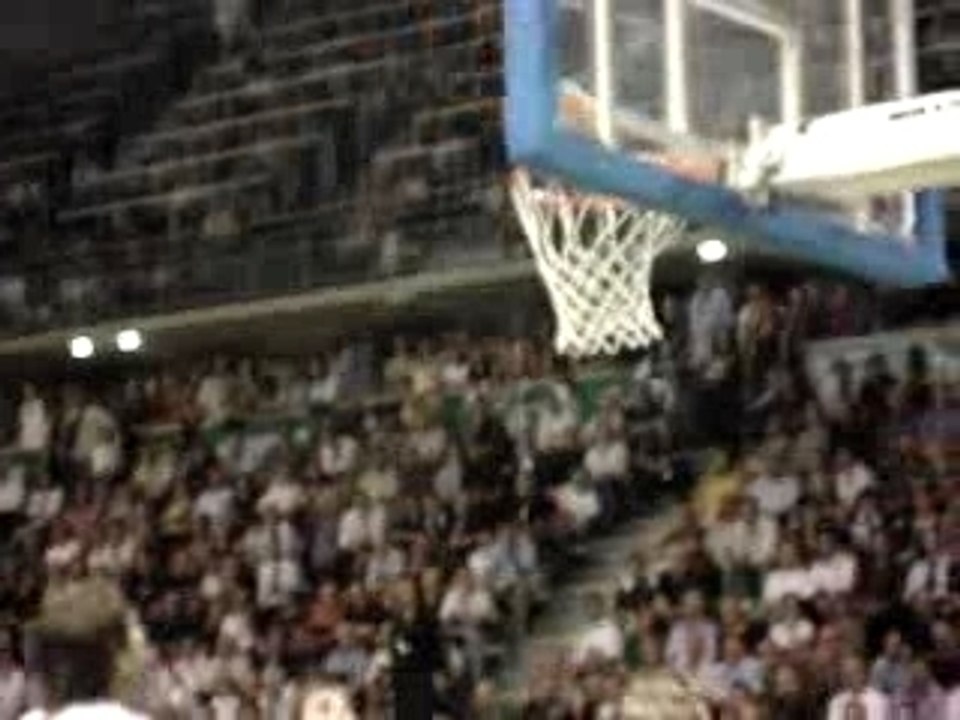 Attaque SPURS Panier Finley