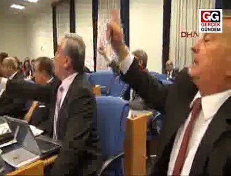 Bütçe görüşmelerinde tartışma CHP ve MHP komisyonu terk etti