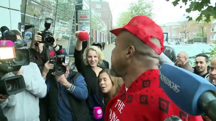 Briggs tries to upstage Klitschko again