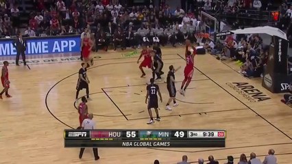 Inacreditável! Jogador do Houston perde enterrada sozinho