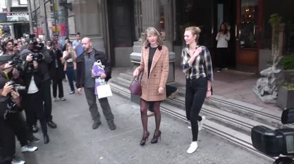 Taylor Swift fait du shopping avec sa copine Karlie Kloss