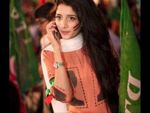 Girls in Azadi March (A tribute to PTI Ladies)