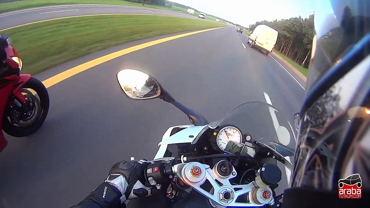 BMW S1000RR vs Honda CBR1000RR - Araba Tutkum