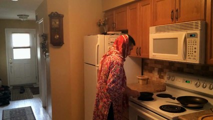 ZaidAliT - My mom always does this!