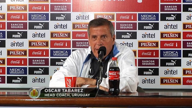 Amistoso - Tabárez: Suárez viene para tener contacto con la selección