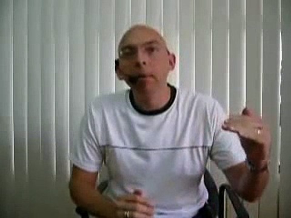 BEGINNER GUITAR LESSONS ONLINE.guitarsimple.com