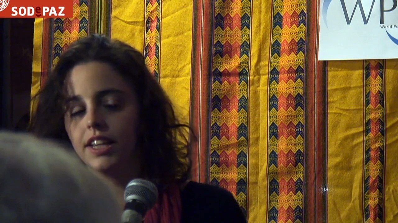 Laura Casielles. Lectura Poética por la Paz en Colombia.