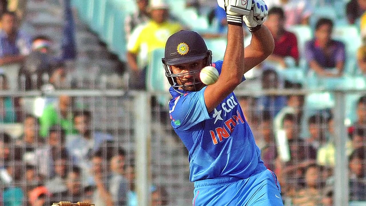 Virat Kohlis reaction on Rohit Sharmas 264 vs Srilanka