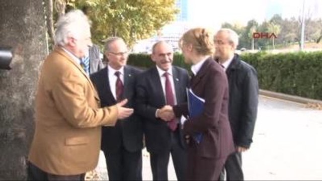 Tarhan, Anadolu Partisi'nin Kuruluş Dilekçesini İçişleri Bakanlığı'na Verdi