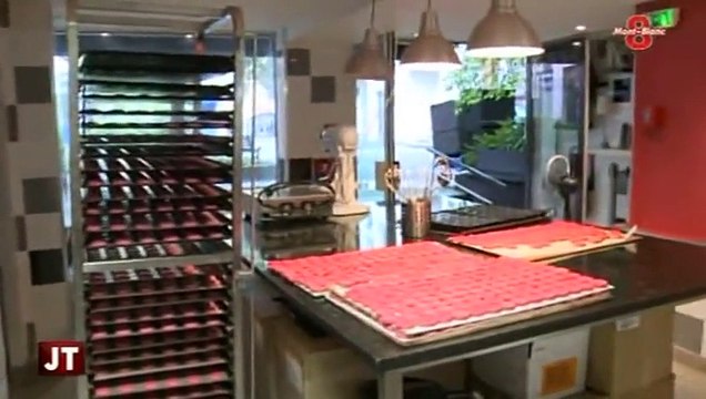 Record de la plus haute pyramide de... macarons