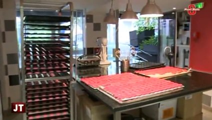 Record de la plus haute pyramide de... macarons