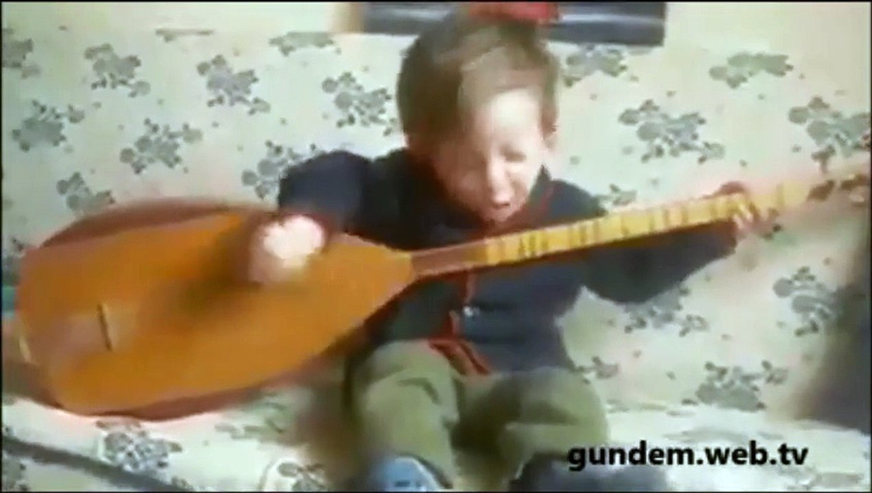 Bir aşık veysel daha yetişiyor