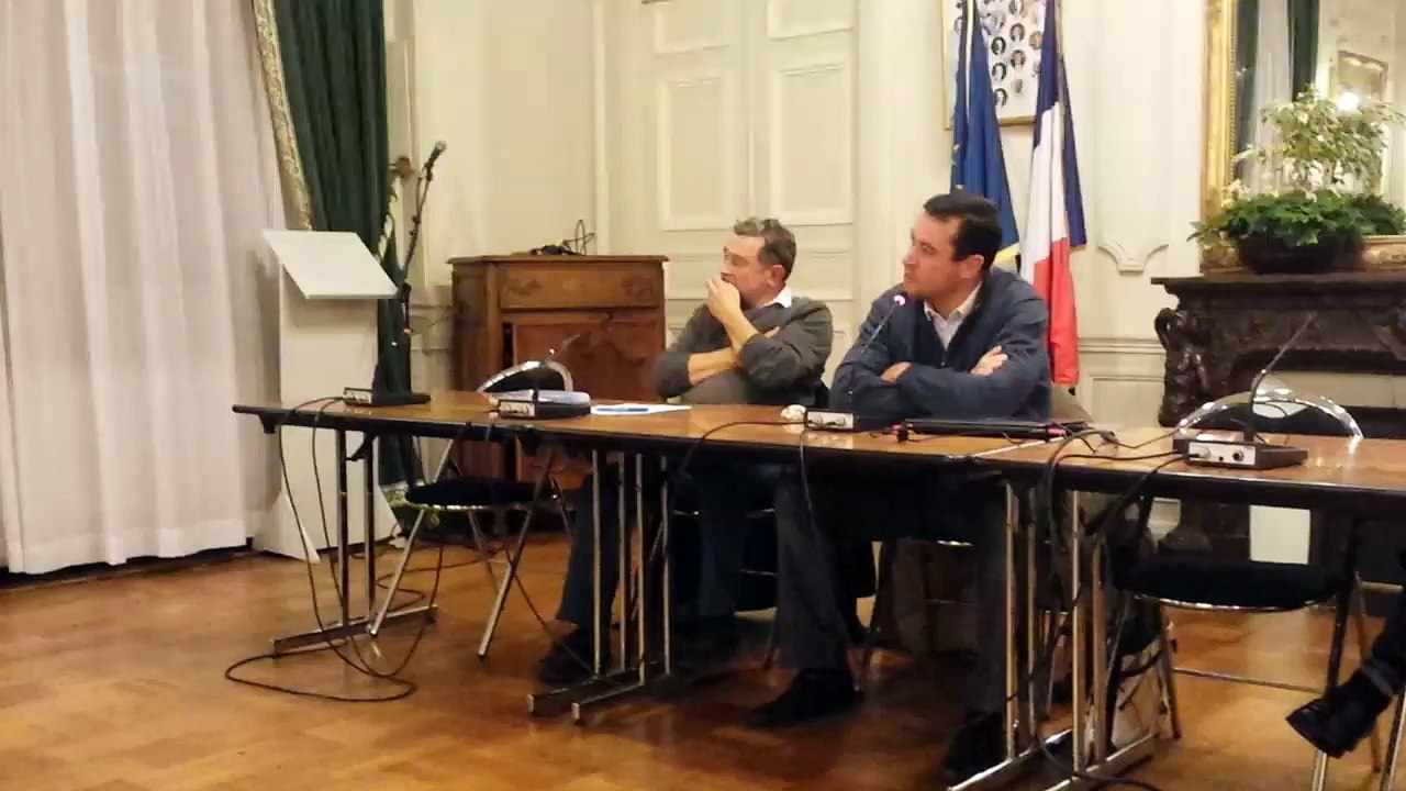Réunion des commerçants d'Avranches pour les animations de Noël 2014