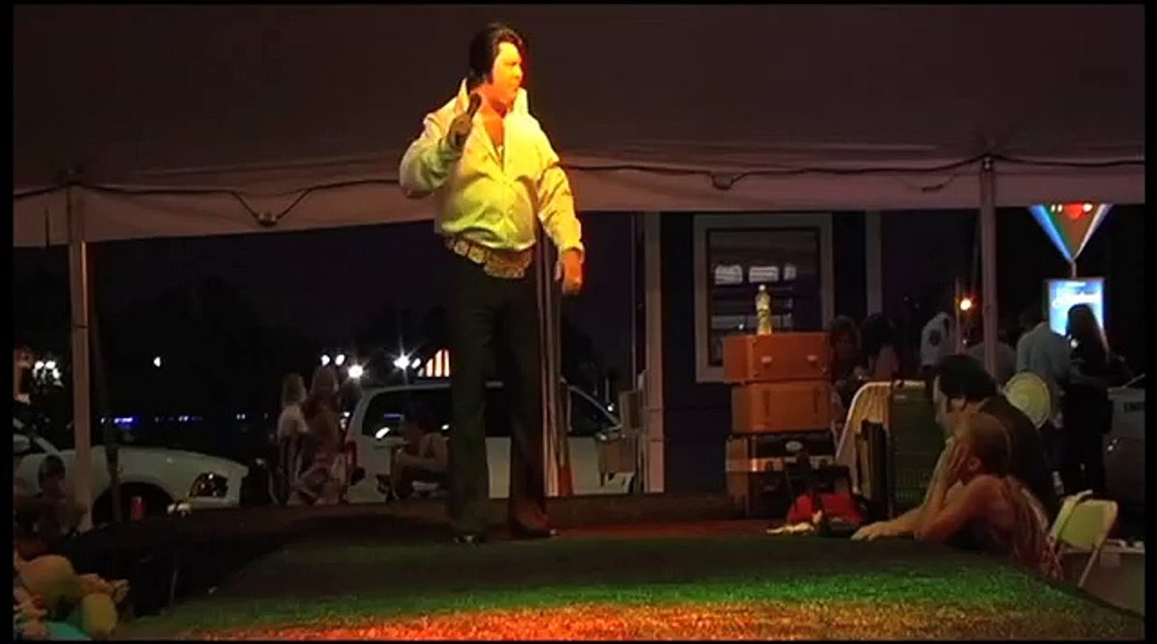 Chadwick Gates sings Suspicious Minds at Elvis Week video