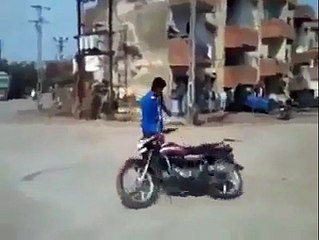 Guy shows skills on the road but what happens hahahahahahahahaha