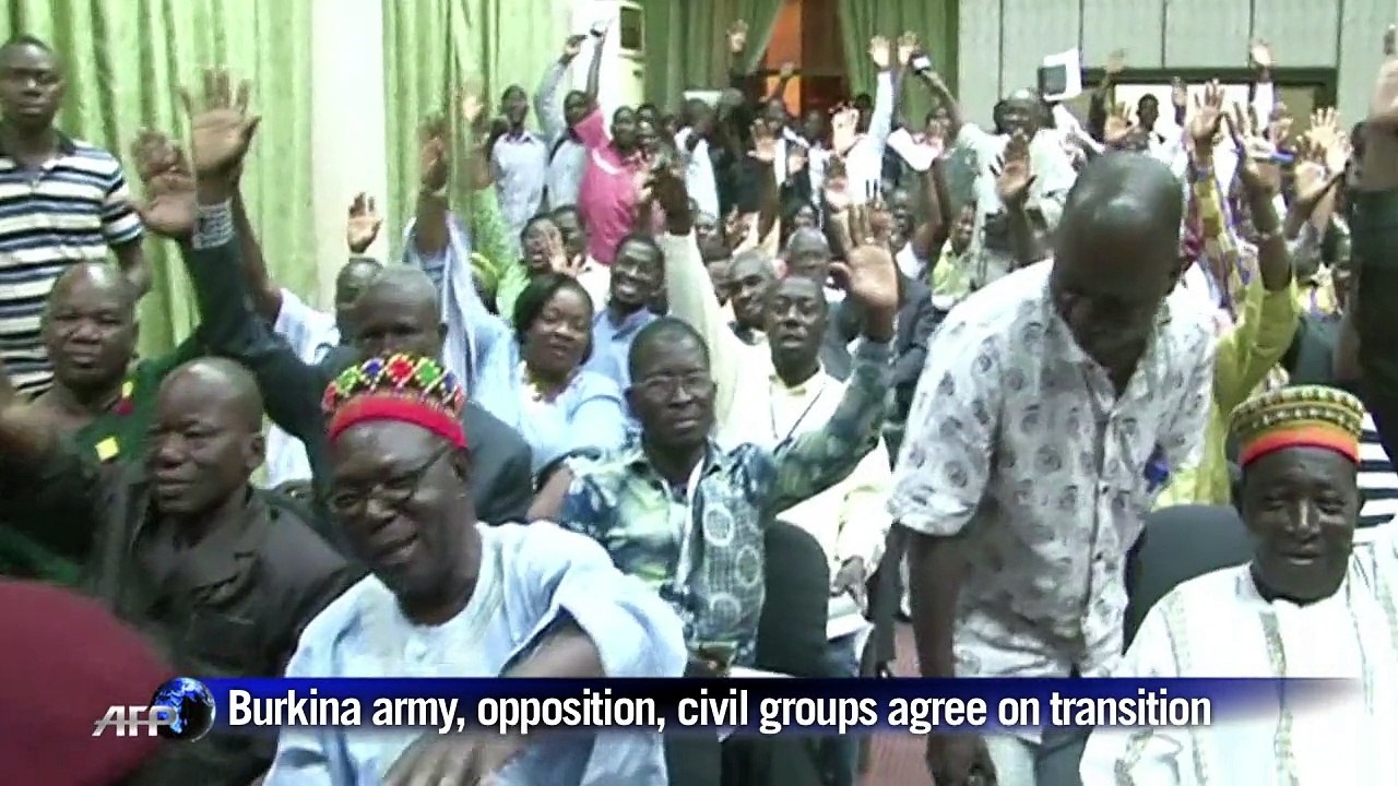 Burkina Faso army, civil groups agree transition pact