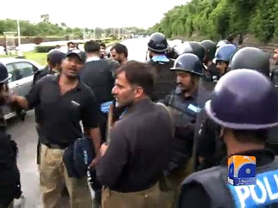 ATC declares Khan, Qadri 'wanted'-Geo Reports-14 Nov 2014