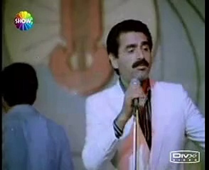 İbrahim Tatlıses - Yalnızım