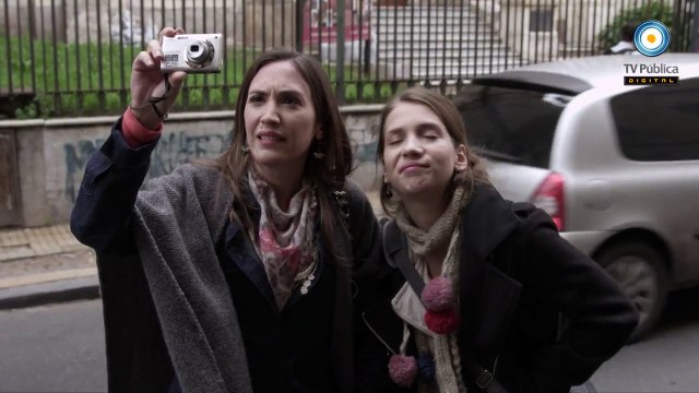 Las huellas del secretario - HD - Capítulo 07 - Una marcha hacia el himno