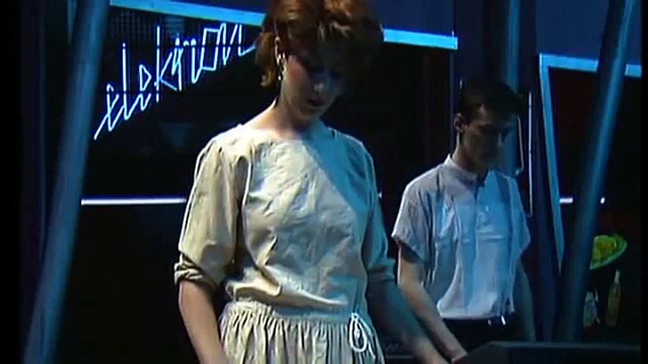 New Order - Thieves Like Us (live 1984)