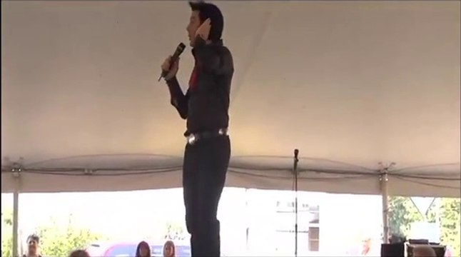 Chris Connors sings A Little Less Conversation at Elvis Week 2012 video