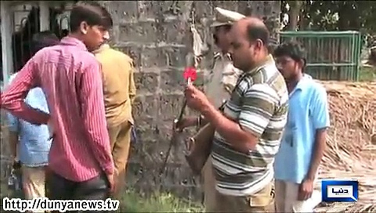 Dunya News-Residents from a village in Gujarat,...
