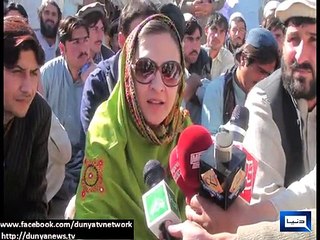 Dunya news-Marvi Memon stages sit-in outside Bannu jail for IDPs release