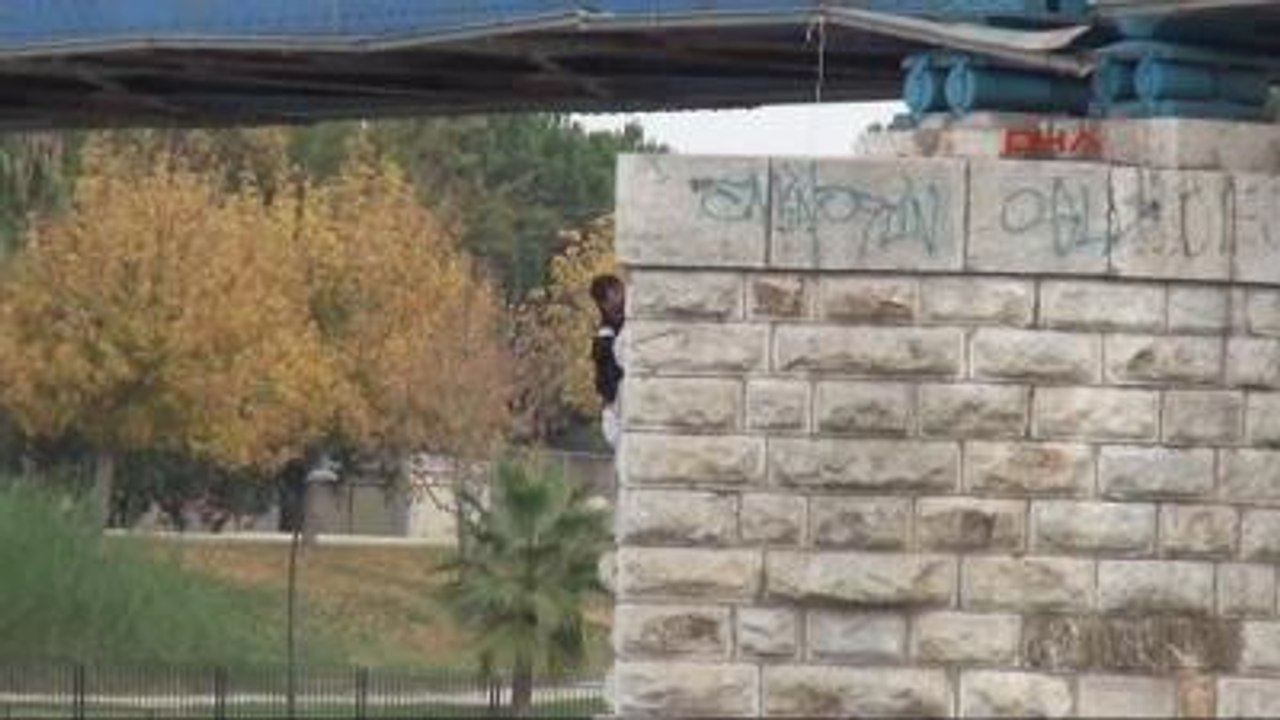 Adana Nehirde Mahsur Kaldı