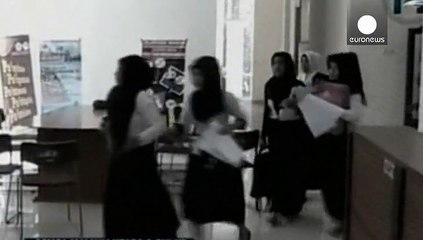 زمین لرزه در اندونزی ساختمان هایی را تخریب کرد