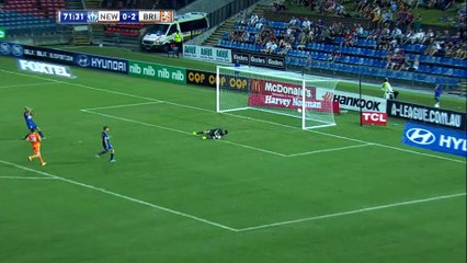 Henrique Shines with Stunning Long-Range Goal ⚽