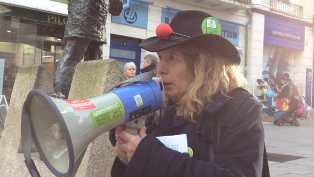 Manif décalée à Angers