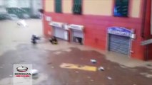 Nuova alluvione a Genova, Vigili del Fuoco soccorrono 2 persone bloccate in un regozio