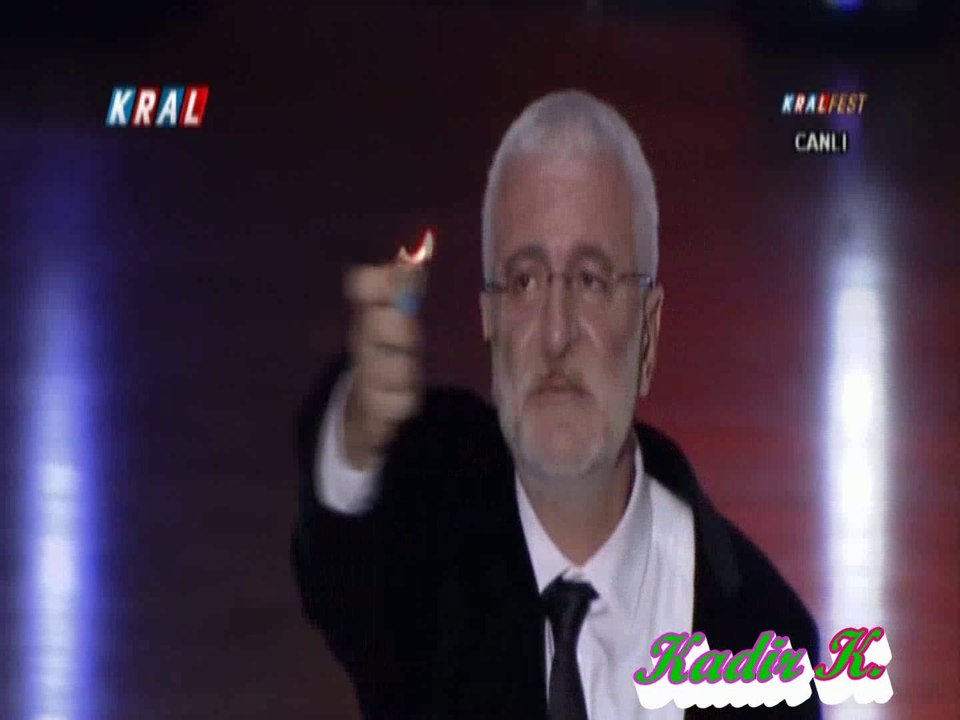 Onur Akın _ Seviyorum Seni (HD)