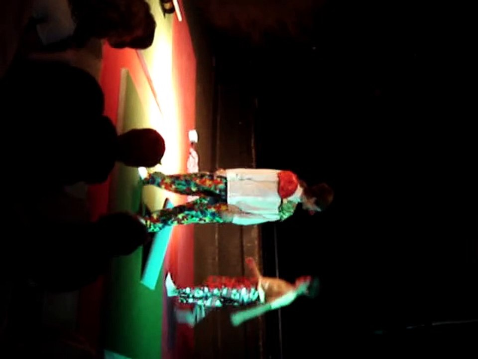 MENIVAL SPECTACLE JUIN 2005