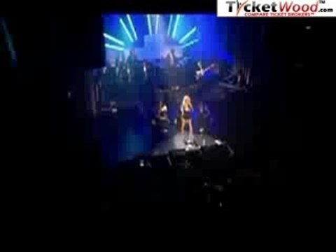 Christina Aguilera - Candyman