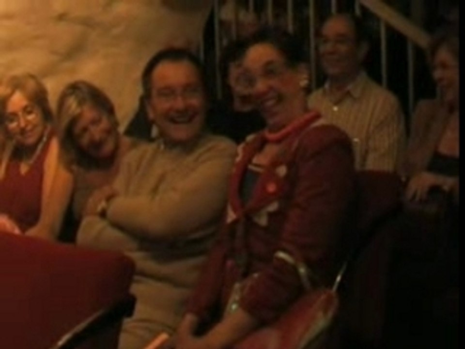 Laura Herts- A won woman show