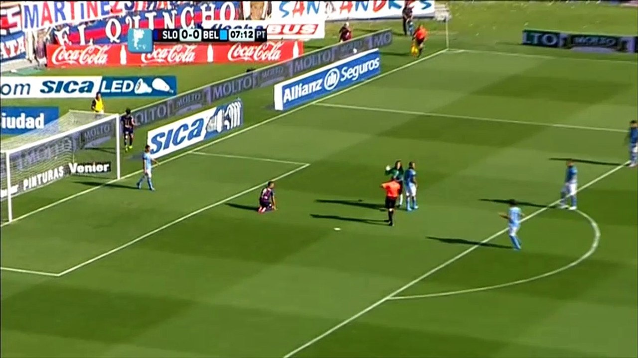 Football - Le gardien qui ne peut pas supporter les sombreros !