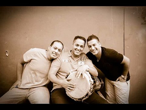 הפרויקט של רביבו - אלה קריוקי