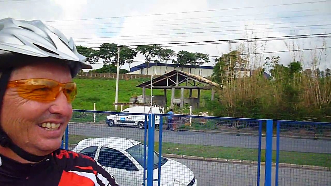 Primeiro Pedal Bike da Solidariedade, Taubaté, SP, Brasil, Ciclistas percorrendo 6 km de ruas dos bairros ao centro da cidade de Taubaté, 1º Pedal Solidário, Marcelo Ambrogi, parte 23