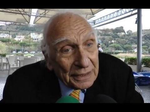 Napoli - Vesuvio e Campi Flegrei, rischio eruzione ed emergenza (15.11.14)