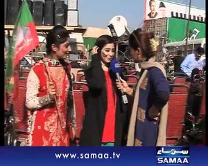 Girls want to take a selfie with Khan