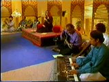 Shahida Mini sings Duniya kab chup rehti hai kehne do jo kehti hai - SHINENET