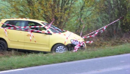 La Folie de Beauvoir: la voiture termine sa course dans une haie