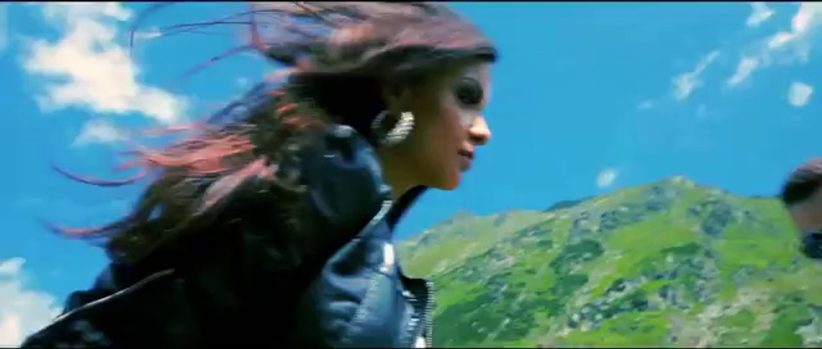 Akcent feat Ruxandra Bar - Feelings On Fire ( official video )(MR47AA)