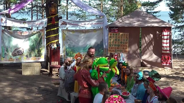 Сказочный фестиваль СОБЕРИ СВОЮ МАТРЁШКУ. Ладога 2014