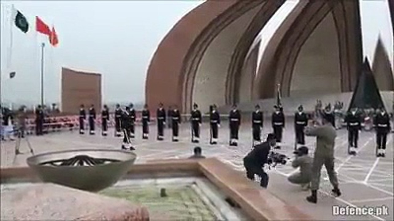 ایسی فوجی پریڈ اس سے پہلے آپ نے کبھی نہ دیکھی ہو گی