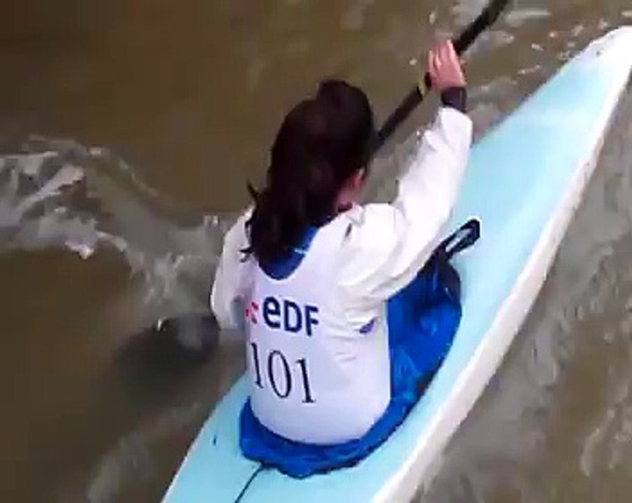 Chloé dans l'épreuve du slalom, c'est plus facile que le descente!!!!!!!