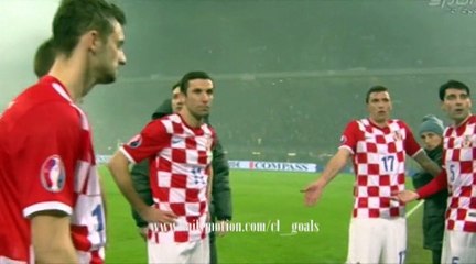 Télécharger la video: Hooligans Italy vs Croatia