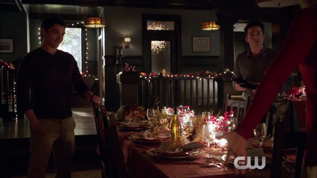 The Vampire Diaries - Fade Into You Trailer