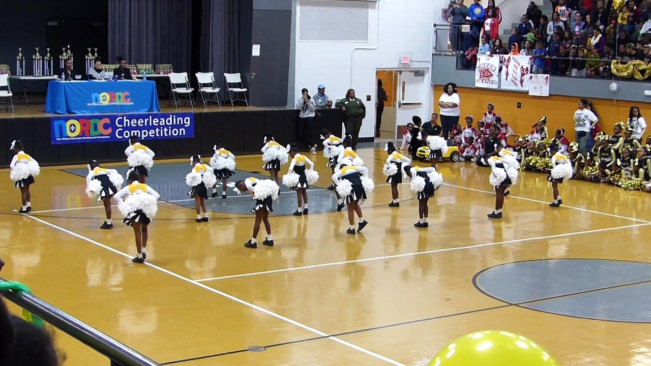 Cheerleading competition 9